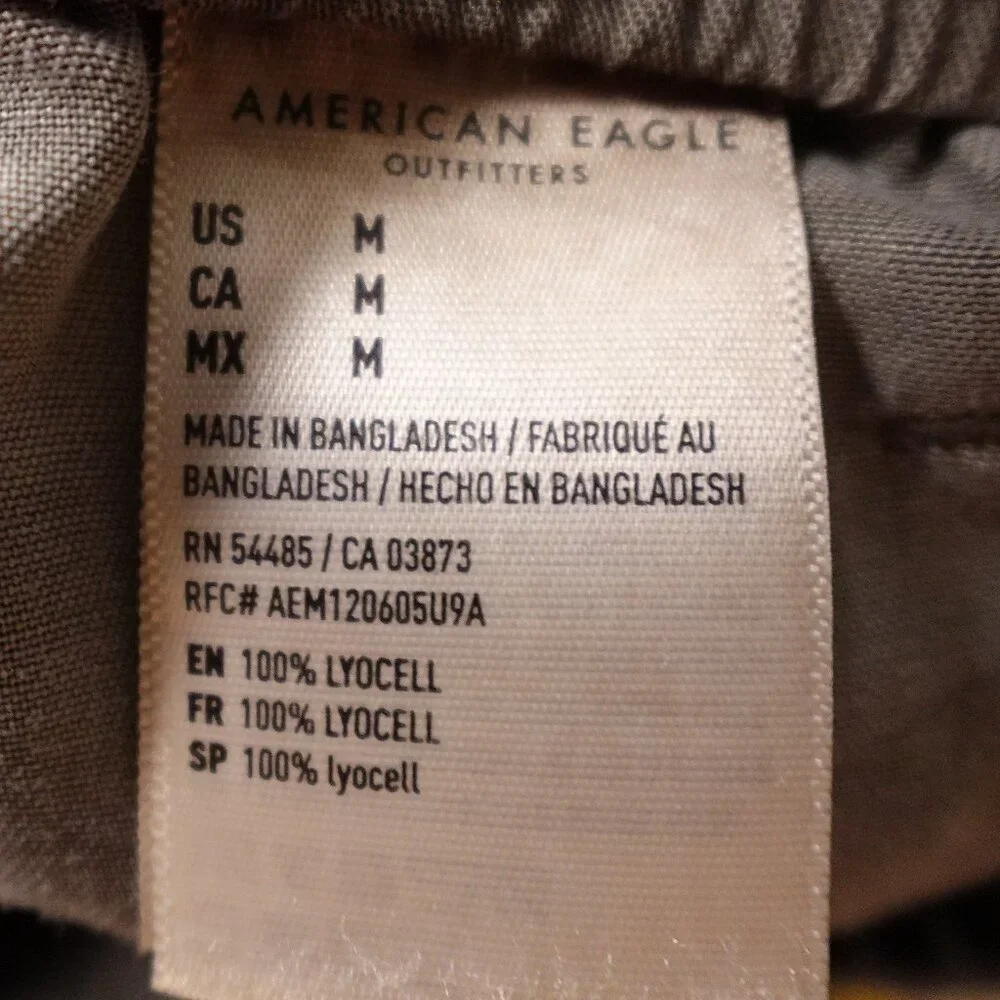 American Eagle Outfitters Women’s Size Medium Camo Cargo Jogger Pants 26" Inseam - Picture 10 of 10